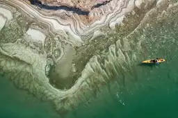 kayakiste de la mer Morte - affiche mer