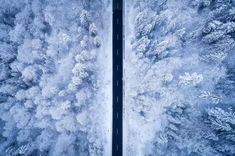 Une route gelée - tableau montagne design