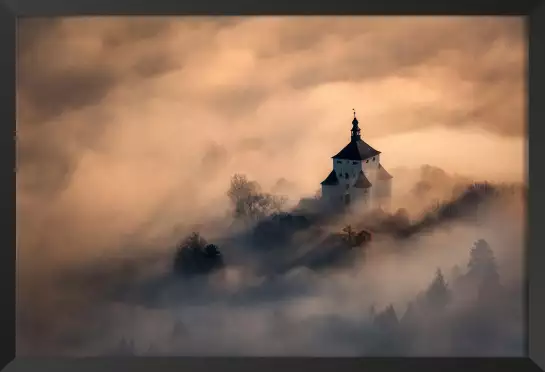 Château dans la brume - paysage hiver