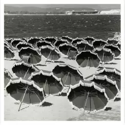 Sun umbrellas - affiche plage vintage
