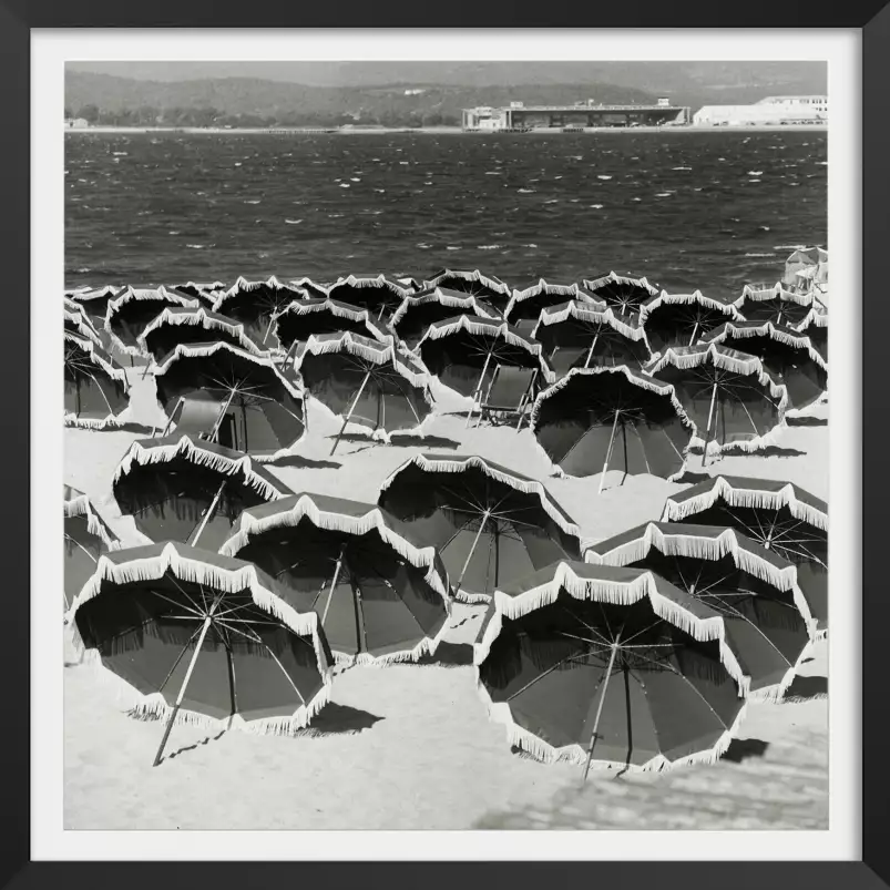 Sun umbrellas - affiche plage vintage