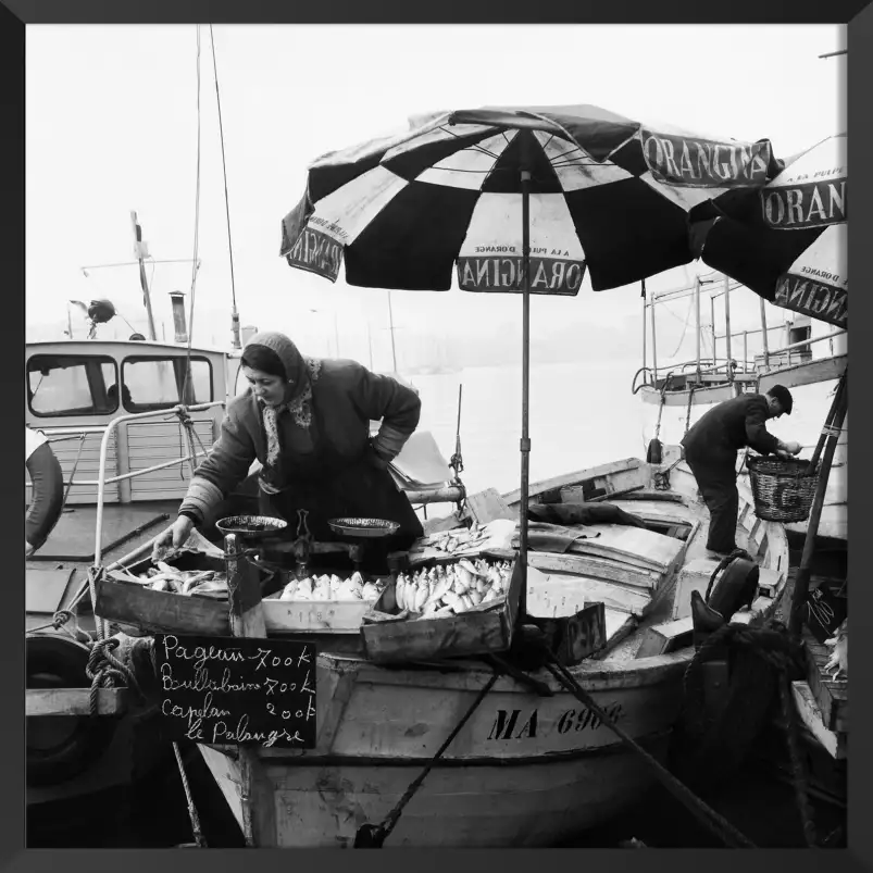 Marseille - le marché aux poissons - tableau noir et blanc vintage