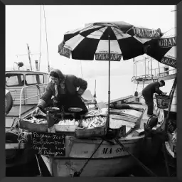 Marseille - le marché aux poissons - tableau noir et blanc vintage