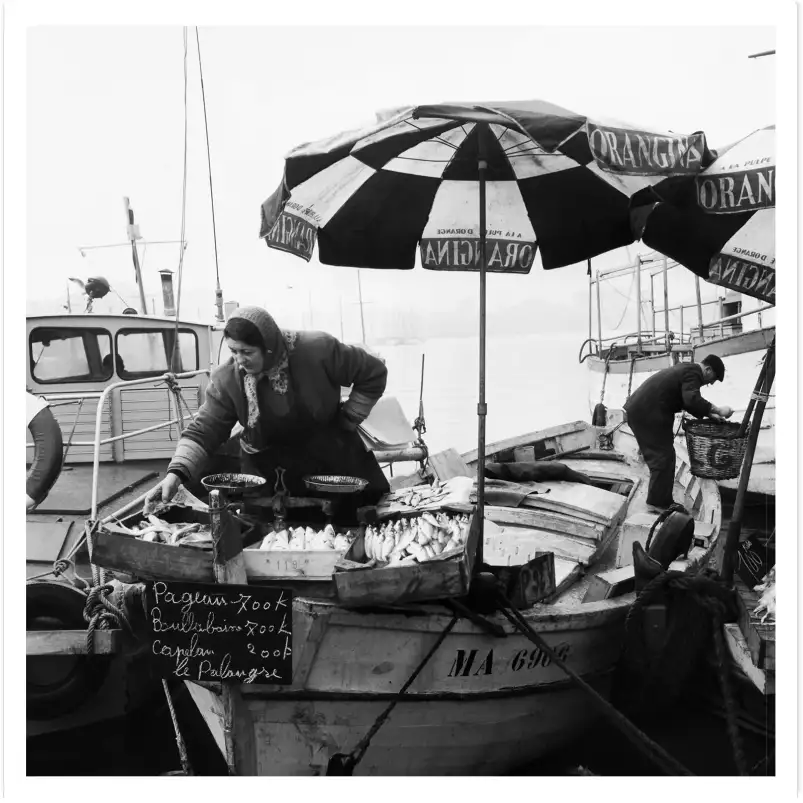 Marseille - le marché aux poissons - tableau noir et blanc vintage