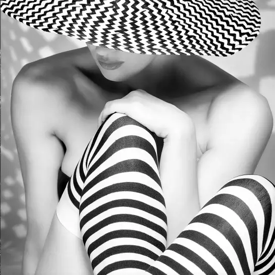 Model stripes - photos d'art encadrées