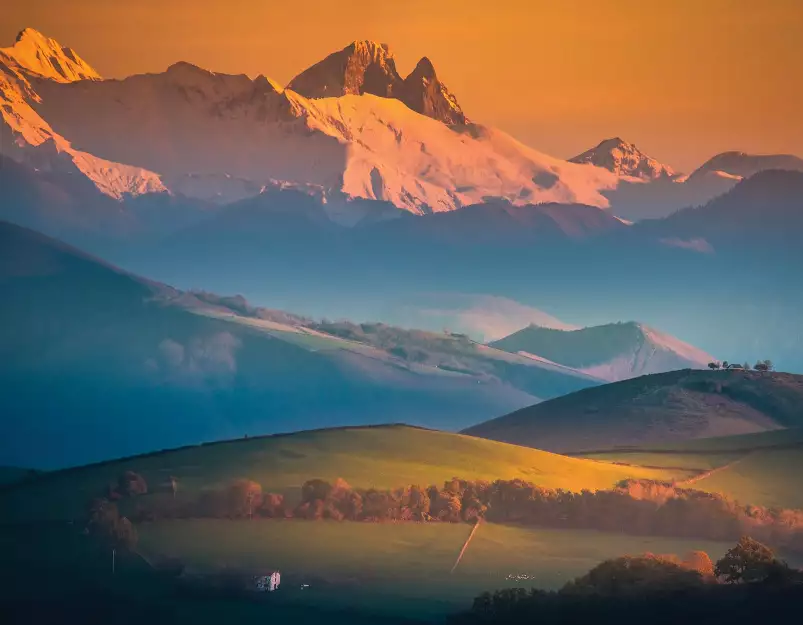 Zoom sur le Pic du midi d'Ossau - fond de hotte décoratif