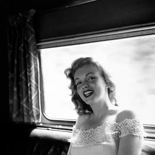 Marilyn Monroe jeune - affiche acteurs et actrices celebres
