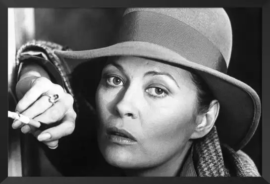 Faye Dunaway - Portrait d'actrice américaine en noir et blanc