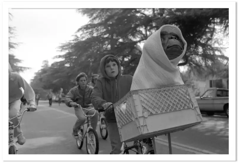 E.T - Photo de scène de films noir et blanc