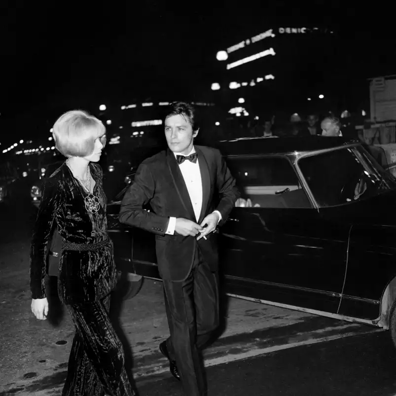 Alain Delon et Mireille Darc - affiche de célébrités