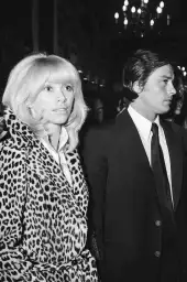 Souvenir Mireille Darc et Alain Delon - photos noir et blanc célébrités