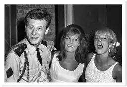 La première de Dalida - affiche acteurs et actrices celebres