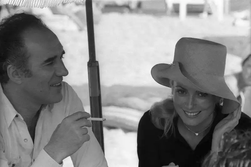 Photo de Catherine Deneuve et Michel Piccoli en 1968 - photos noir et blanc célébrités