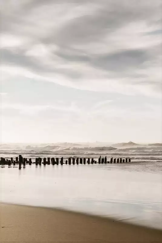 Embruns et nuages à la plage - tableau bord de mer