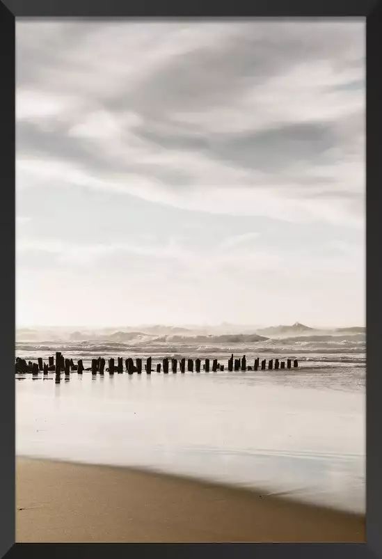 Embruns et nuages à la plage - tableau bord de mer