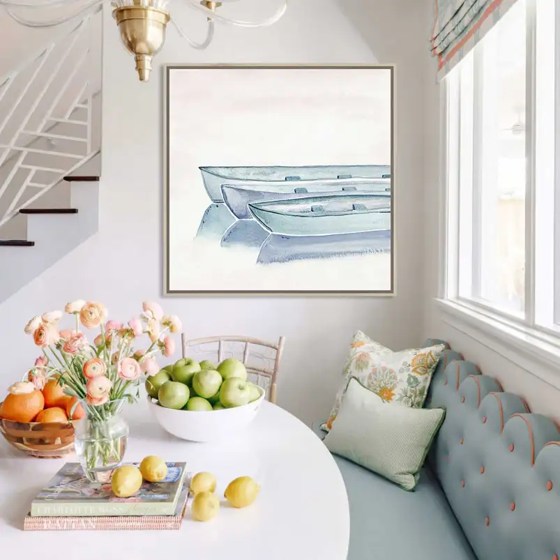 Cette affiche de barques peintes à l'aquarelle apporte une ambiance paisible inspirée du littoral.