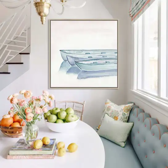 Cette affiche de barques peintes à l'aquarelle apporte une ambiance paisible inspirée du littoral.