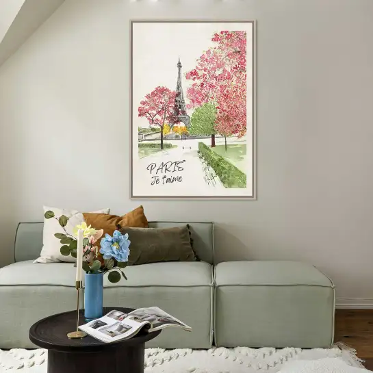 Une affiche romantique de Paris avec la Tour Eiffel entourée de fleurs.