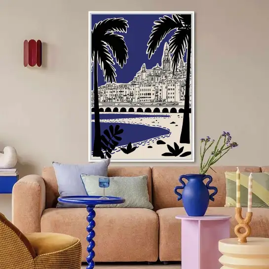 Voyagez sur la Riviera italienne avec cette affiche aux palmiers sous un ciel bleu nuit.