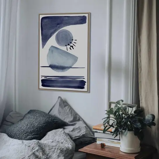 Cette affiche abstraite bleue aux formes géométriques apporte une touche contemporaine et élégante à votre décoration.