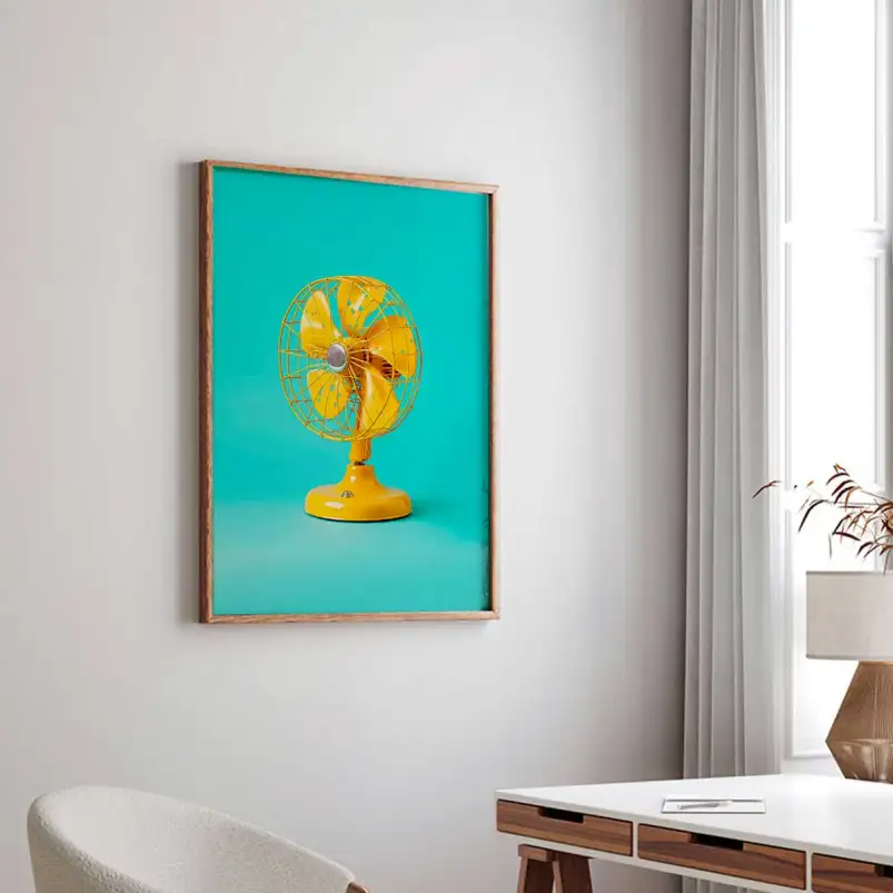 Affiche ventilateur jaune rétro pour une décoration design vintage et contemporaine.