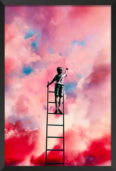 Affiche surréaliste enfant sur échelle - ciel et nuages roses