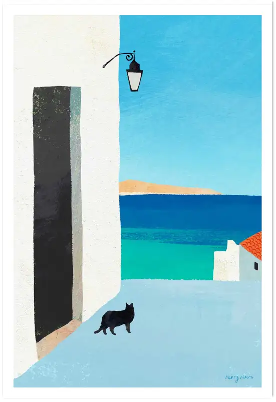 Chat noir dans une ruelle méditerranéenne, charme du Sud