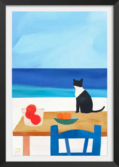 Chat noir et blanc face à la mer, instant méditerranéen