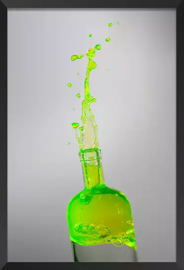 Bouteille fluo - poster cocktail