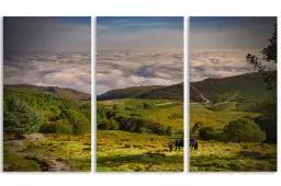 Une vue depuis la rhune - paysage pyrenees