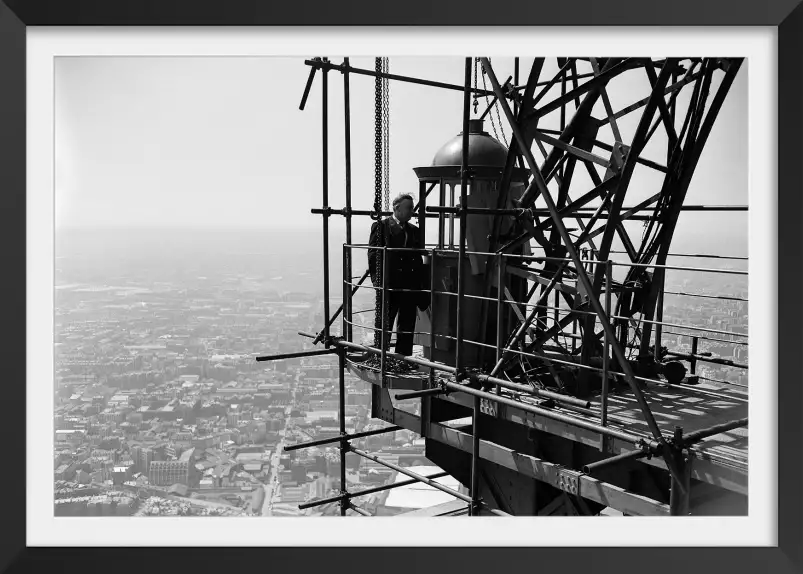 Antenne sur la tour eiffel,1950 - poster paris vintage