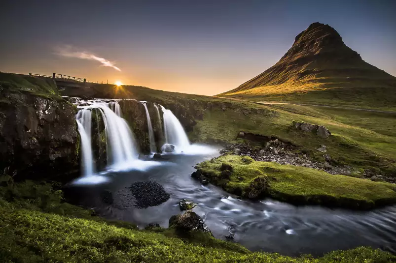 Cascade o - kirkjufell islande - affiche nature