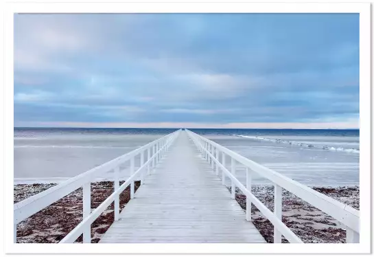 Ponton blanc sur la côte - tableau bord de plage