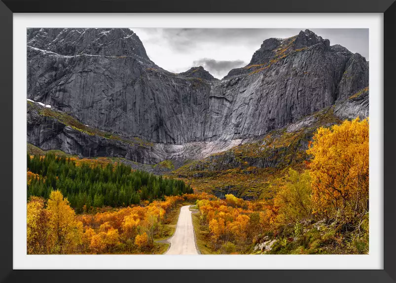 Lofoten, face au mur - paysage montagne