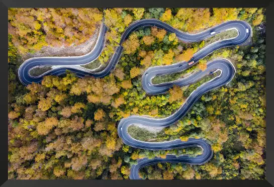 Route d' automne - paysage montagne