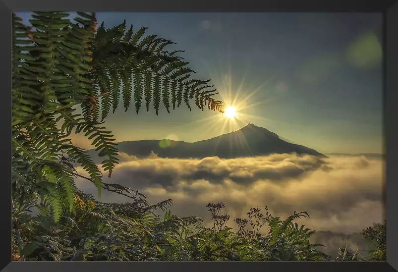 Levé de soleil sur la rhune - affiche sud ouest