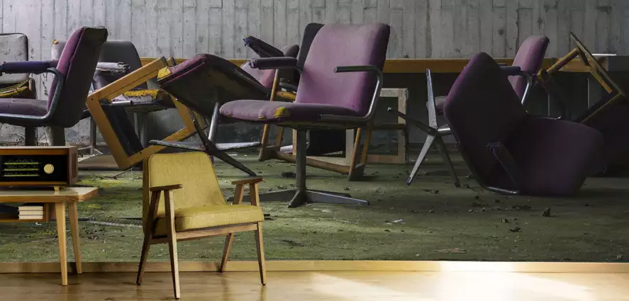 Urbex chairs - papier peint style industriel