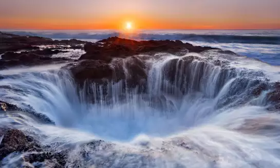 Le puit de thor en oregon - papier peint mer