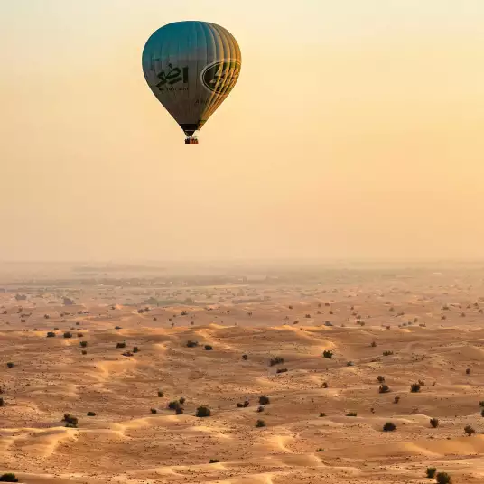 Vol au dessus du desert - papier peint panoramique paysage