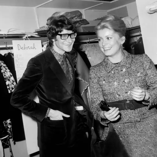 Saint Laurent et Catherine Deneuve Fashion show en 1968 - célébrités