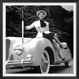 Capucine - poster voiture vintage