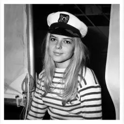 France Gall Paris 1968 - affiche noir et blanc