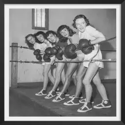 Boxe feminine en 1950 - affiche vintage