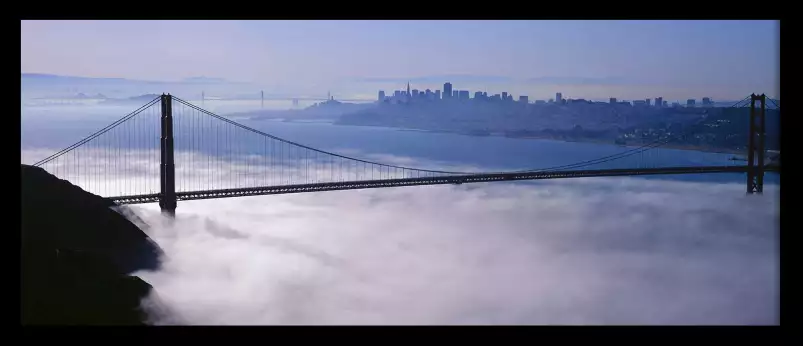 Brouillard sur le Golden Gate Bridge - affiche ville