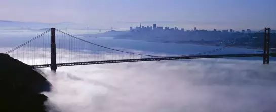 Brouillard sur le Golden Gate Bridge - affiche ville