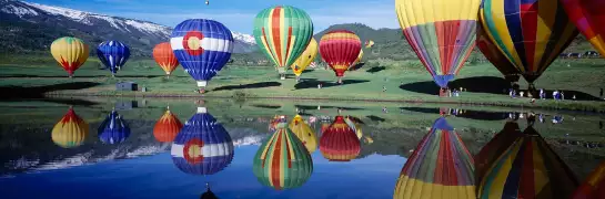 Montgolfières sur l'eau - decor mural paysage