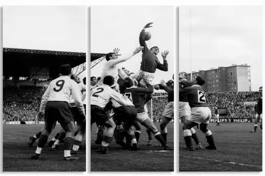 Photo ancienne d'un match de rugby - affiche de sport