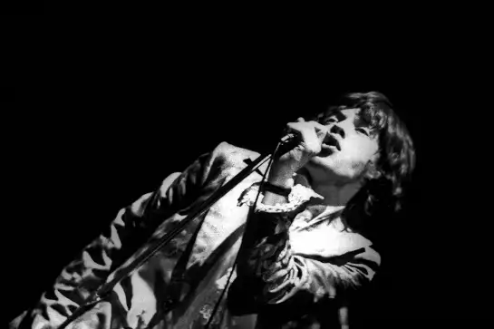 Mick Jagger sur la scène de l' Olympia en 1967 - affiche chanteur