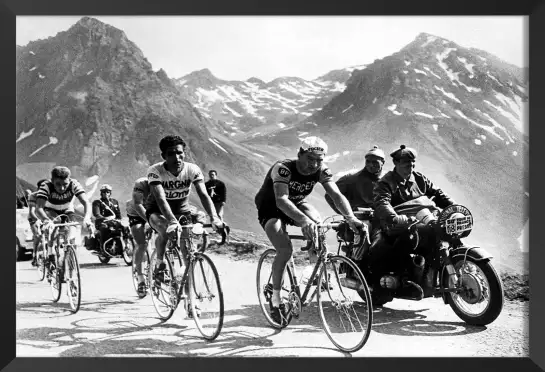 Photo du Tour de France en 1963 - affiche velo vintage