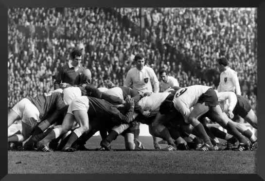 Mélée de rugby France contre le pays de Galles en 1969 - affiche de sport